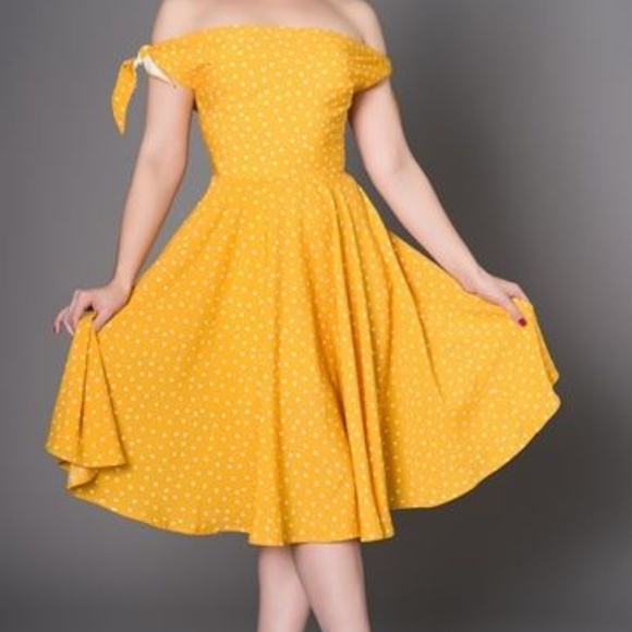 Sheen Dresses & Skirts - Sheen brand Beautiful Retro Yellow Sundress As L